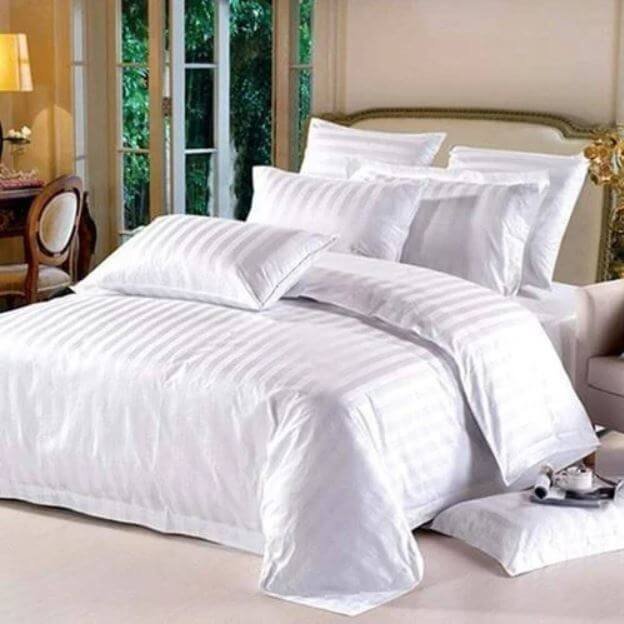 hotel bed linen